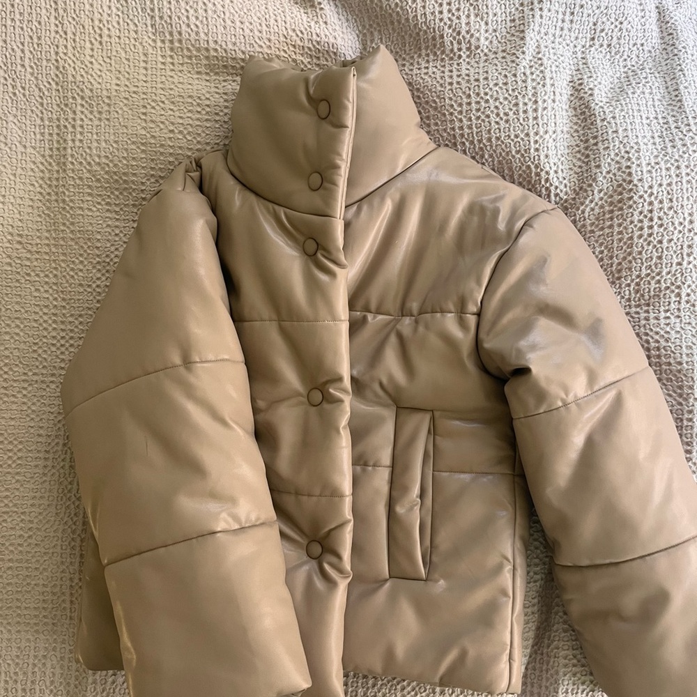 Cropped puffer